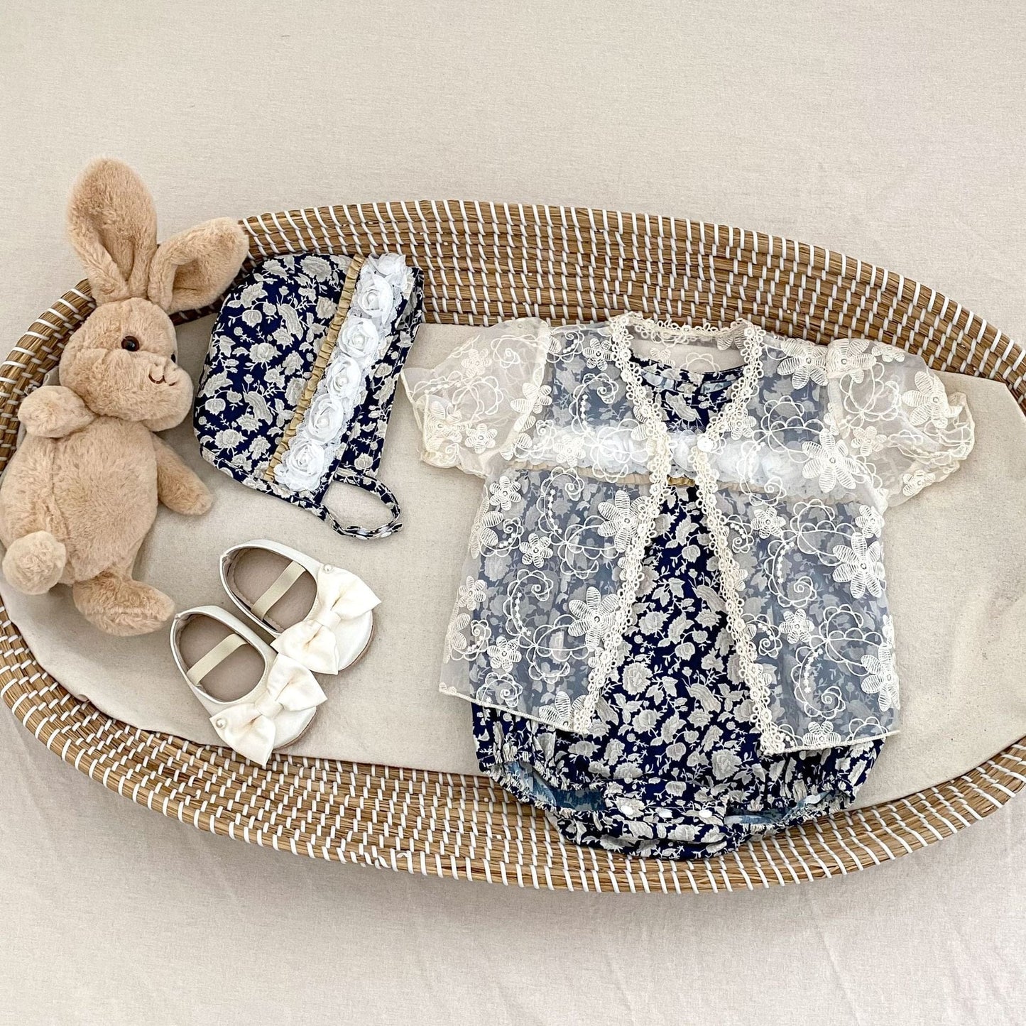 ノースリーブロンパース ローズ刺繍花柄ノースリーブロンパース+ボンネット帽子セット【mh0010166】