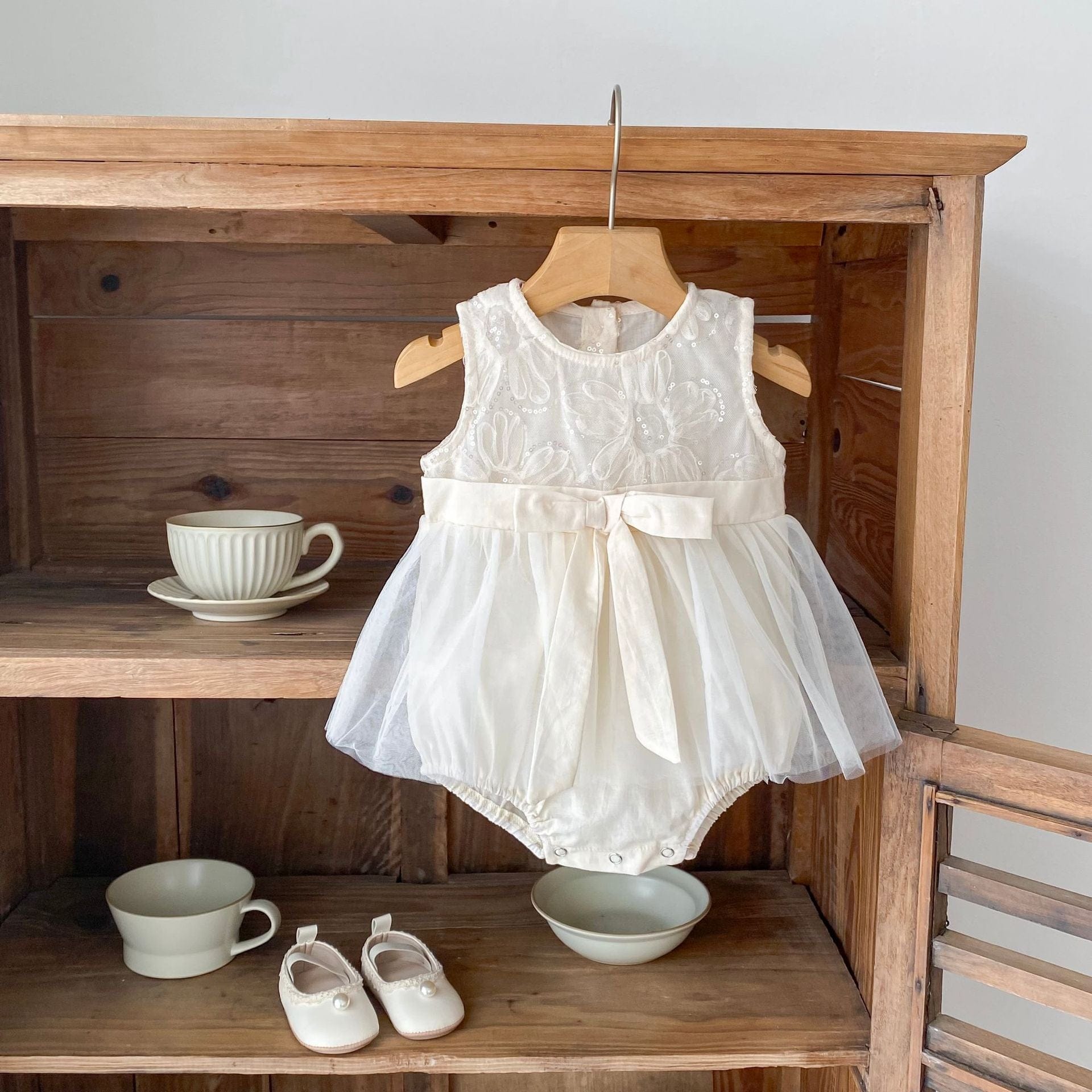 ノースリーブロンパース スパンコールフラワービッグリボンスカートドレスロンパース【mh0010168】