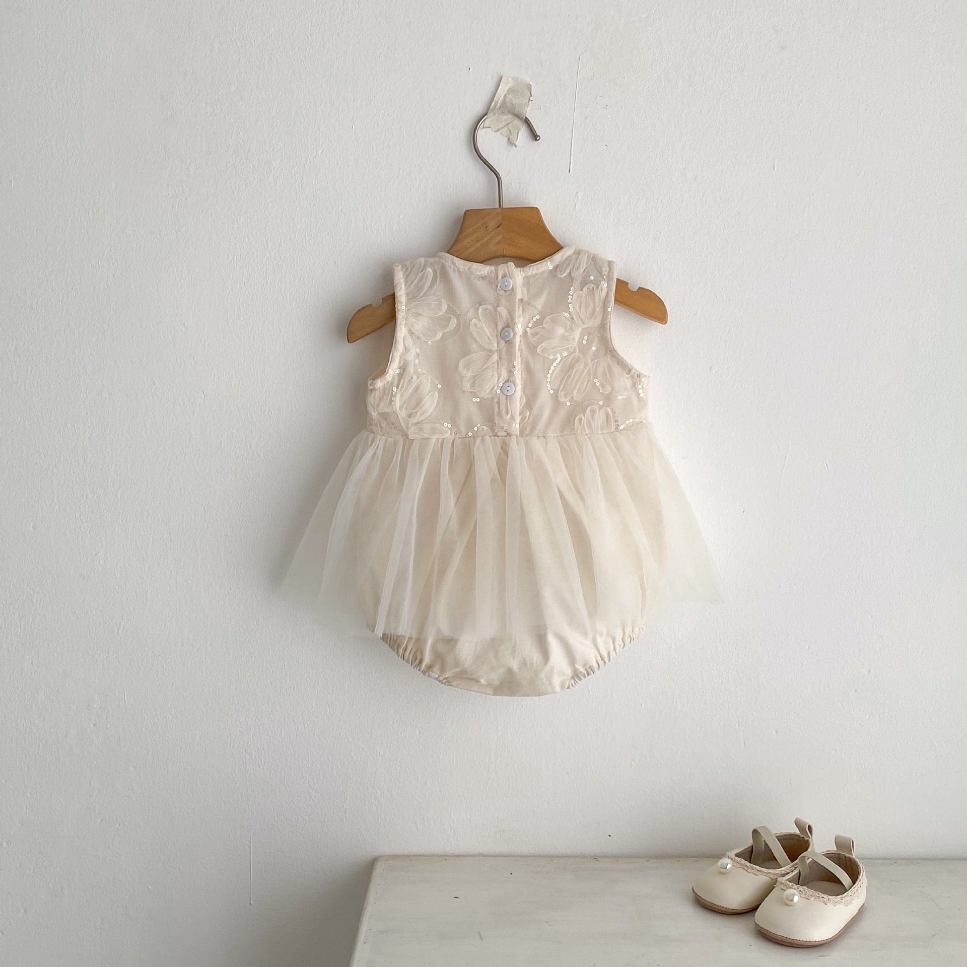 ノースリーブロンパース スパンコールフラワービッグリボンスカートドレスロンパース【mh0010168】