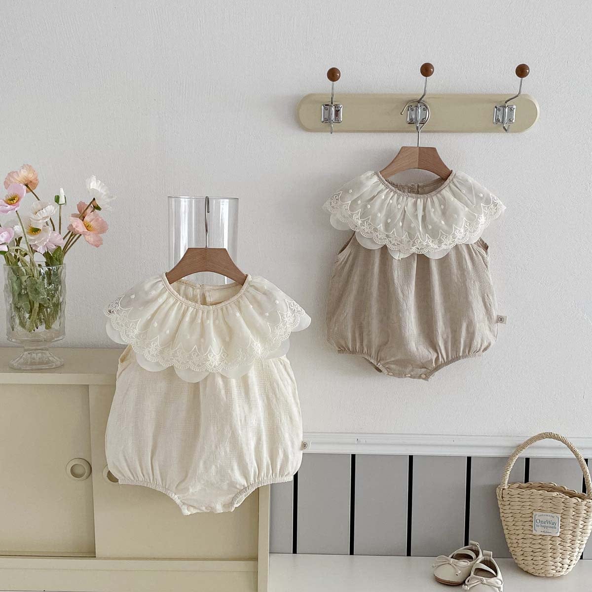 ノースリーブロンパース レースビッグラッフル襟ノースリーブロンパース【mh0010308】