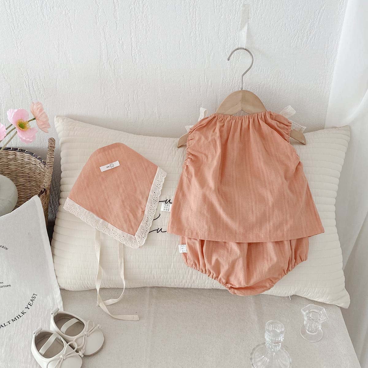 ノースリーブセットアップ リボンショルダーノースリーブブラウス+ブルマパンツ+ボンネットセット【mh0010315】