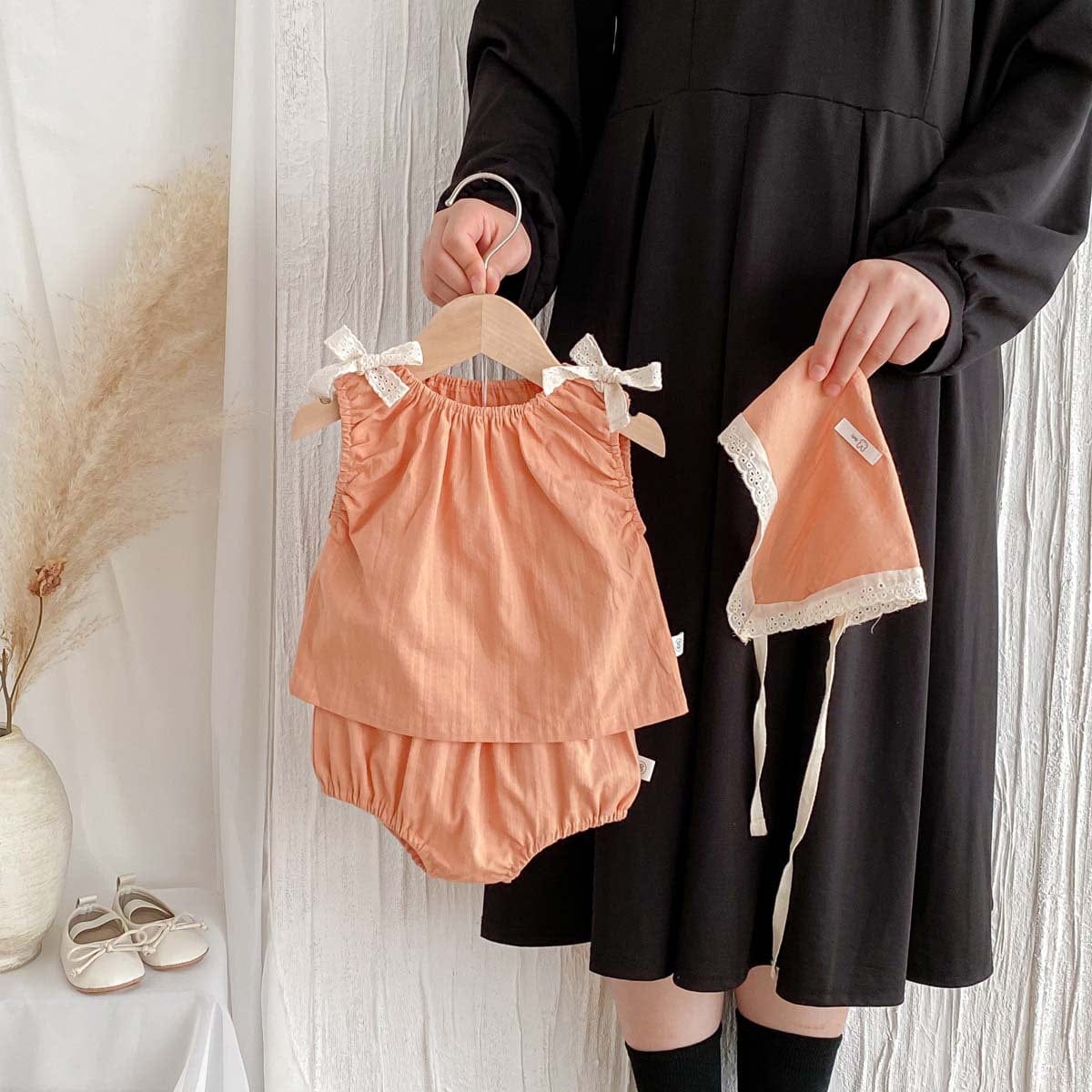 ノースリーブセットアップ リボンショルダーノースリーブブラウス+ブルマパンツ+ボンネットセット【mh0010315】