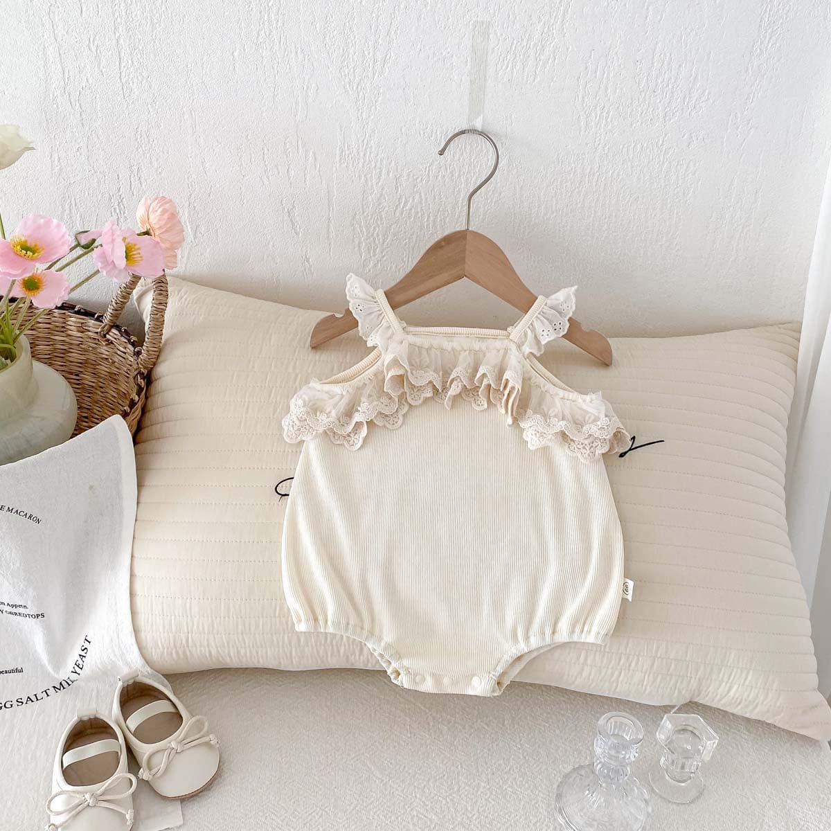 ノースリーブロンパース レースフリルキャミソールロンパース【mh0010317】