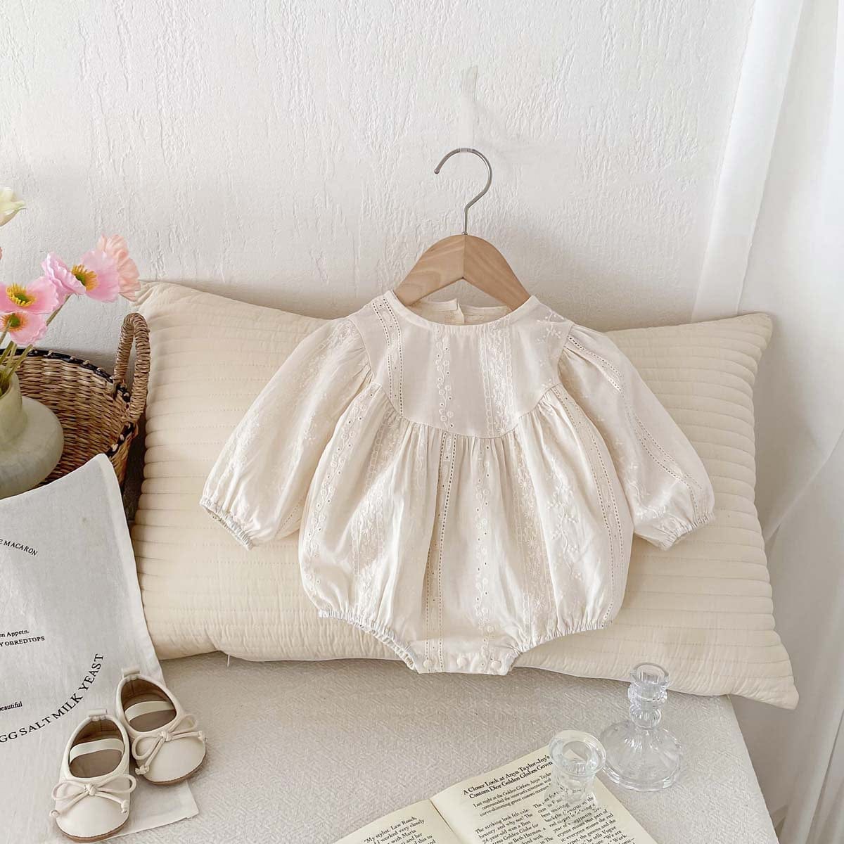 長袖ロンパース 刺繍レース長袖パフスリーブロンパース【mh0010924】