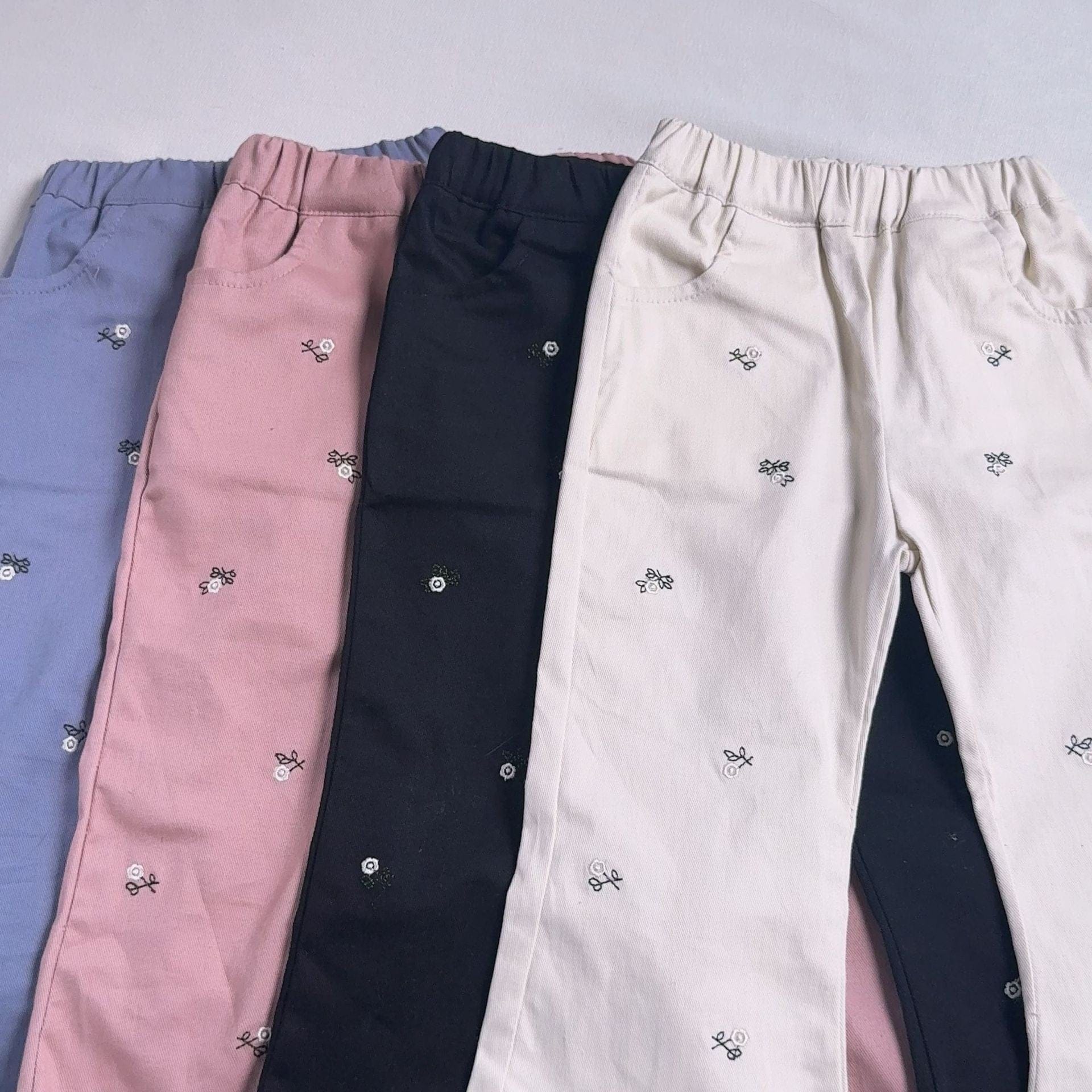 ロングパンツ・スウェットパンツ フラワー刺繍裾メロウフレアパンツ ワイドパンツ【mh0011018】