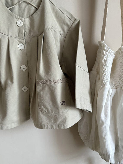 ショートコート・ジャケット・ジャンパー ノーカラータックふんわりジャケット【mh0011040】