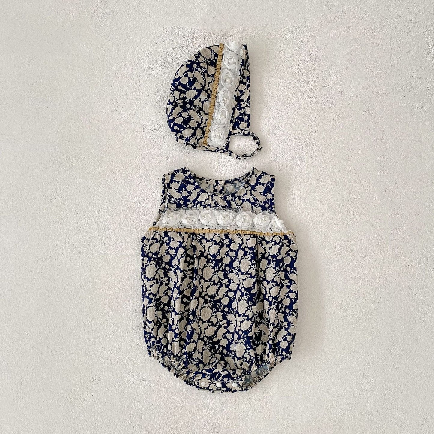ノースリーブロンパース Navy Blue / 66cm ローズ刺繍花柄ノースリーブロンパース+ボンネット帽子セット【mh0010166】