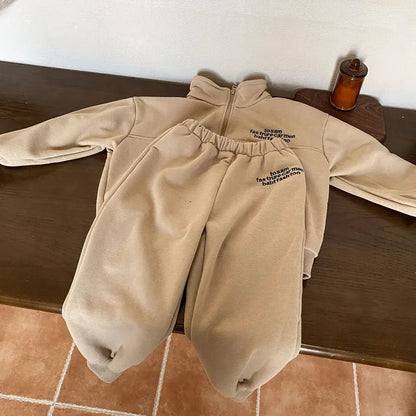 長袖セットアップ one set khaki / 80cm キッズセットアップ 2点セット ハーフジップスタンドカラー スウェットトップス スウェットパンツ レターロゴ刺繍 2カラー