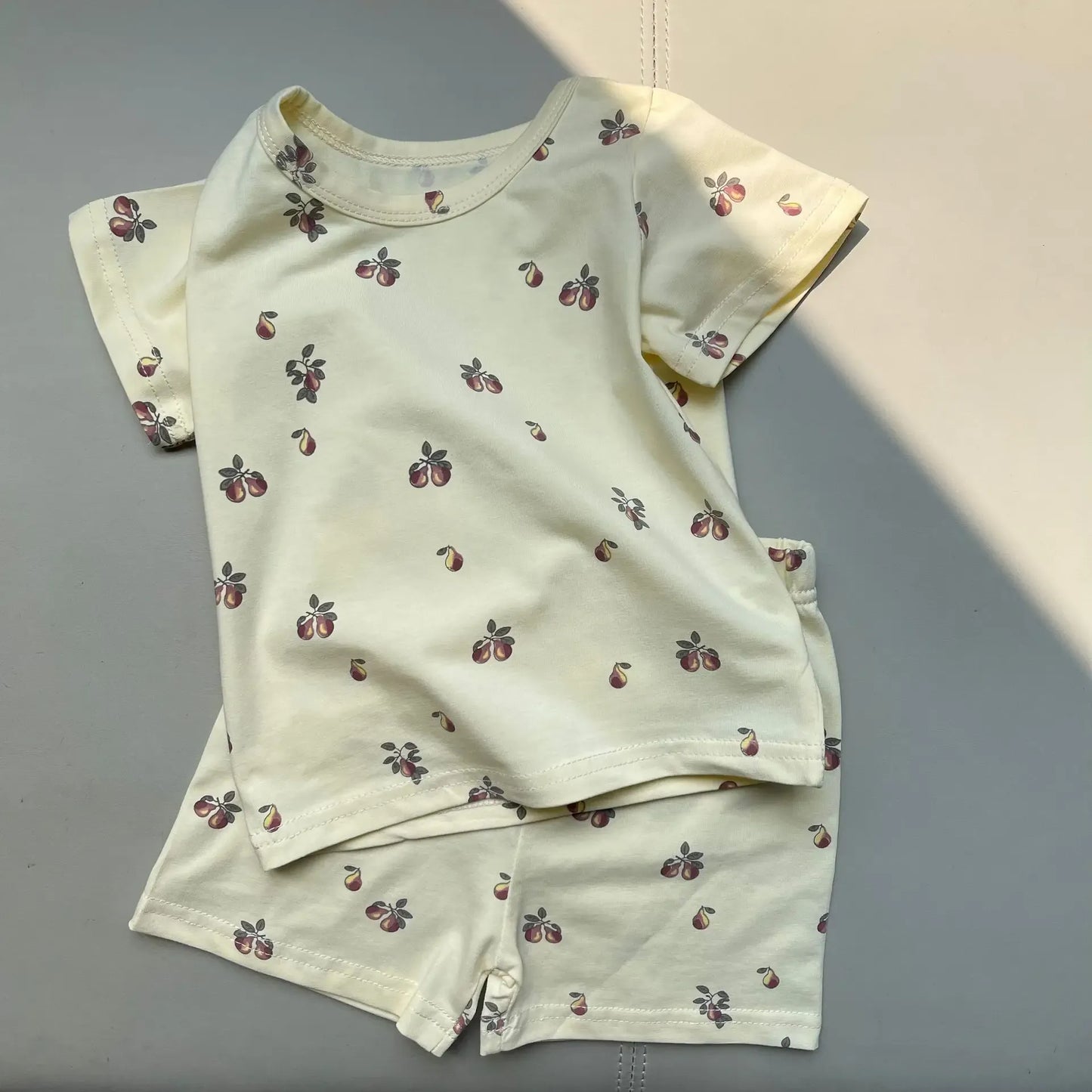 半袖パジャマ pear / 9M  73cm ベビーパジャマセット 半袖Tシャツ+ショートパンツ フラワー小花柄レモン洋梨プリント ルームウェア