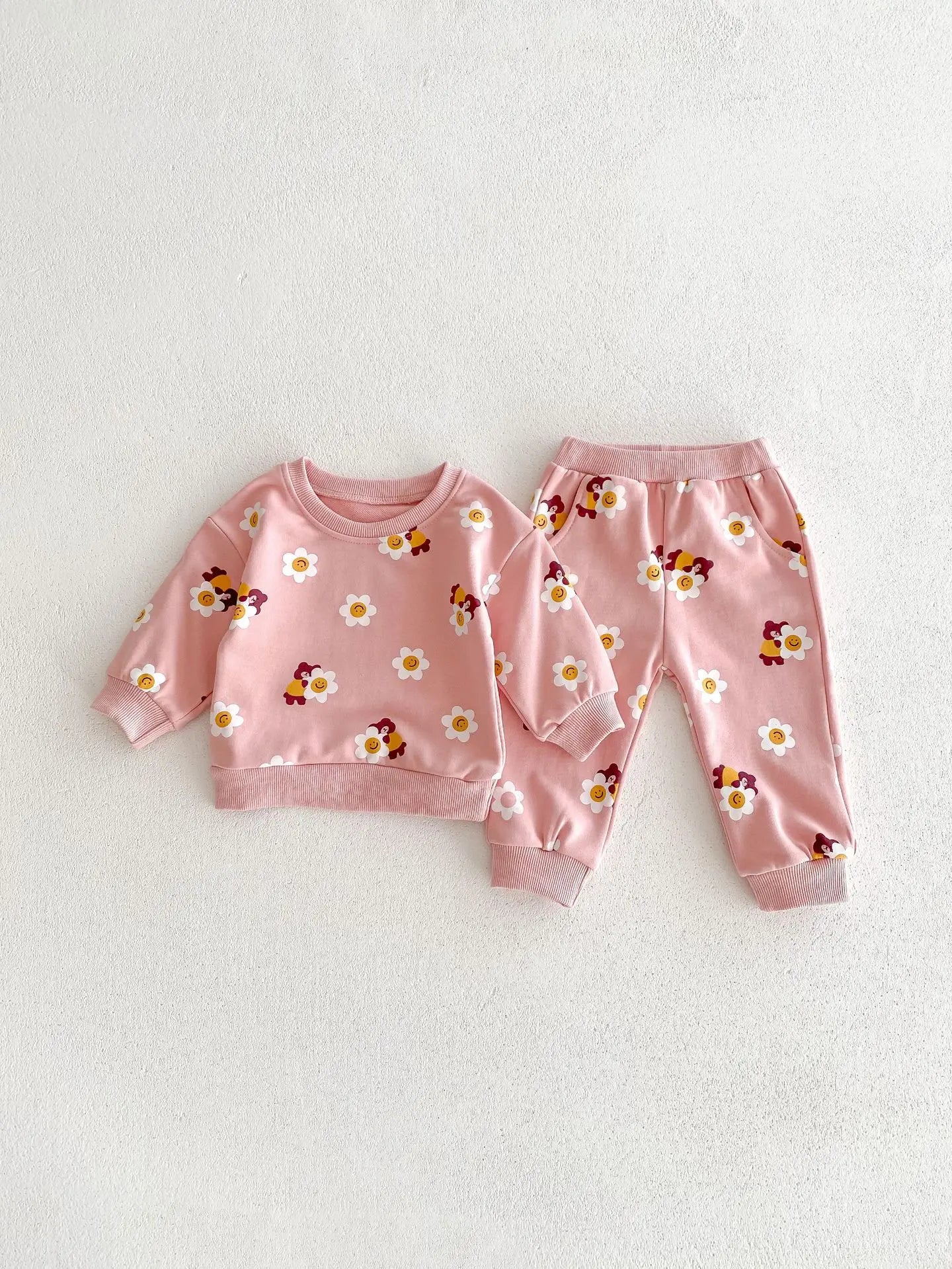 長袖セットアップ pink / 66cm ベビーセットアップ 2点セット 長袖スウェットシャツ スウェットパンツ ベアくまスマイルフラワープリント 2カラー