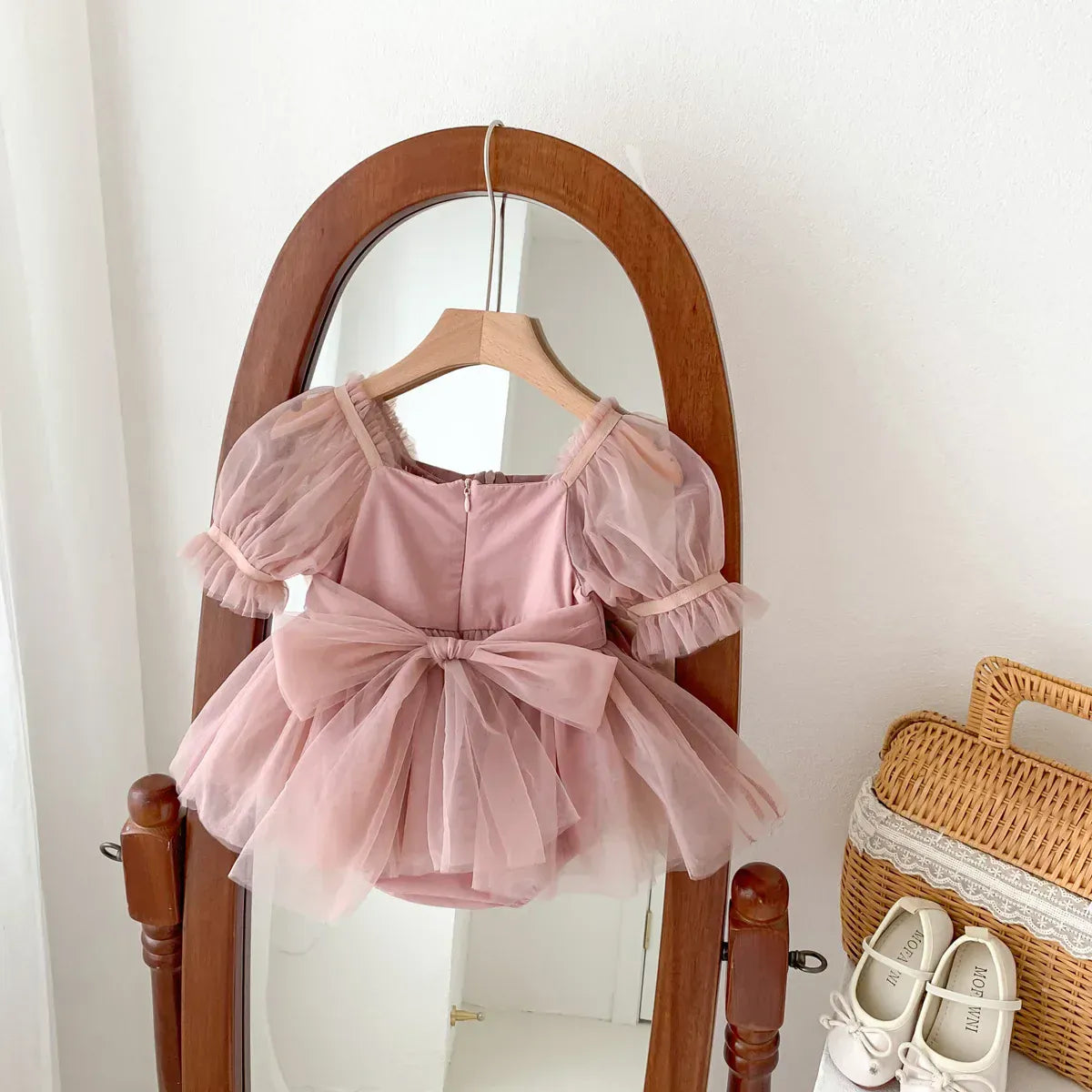 半袖ロンパース pink / 66cm / 取り寄せ（3〜14日） ☺︎ ベビーロンパース チュチュチュール メッシュ 半袖パフスリーブ スカートボディスーツ ドレスロンパース パーティ お出かけ