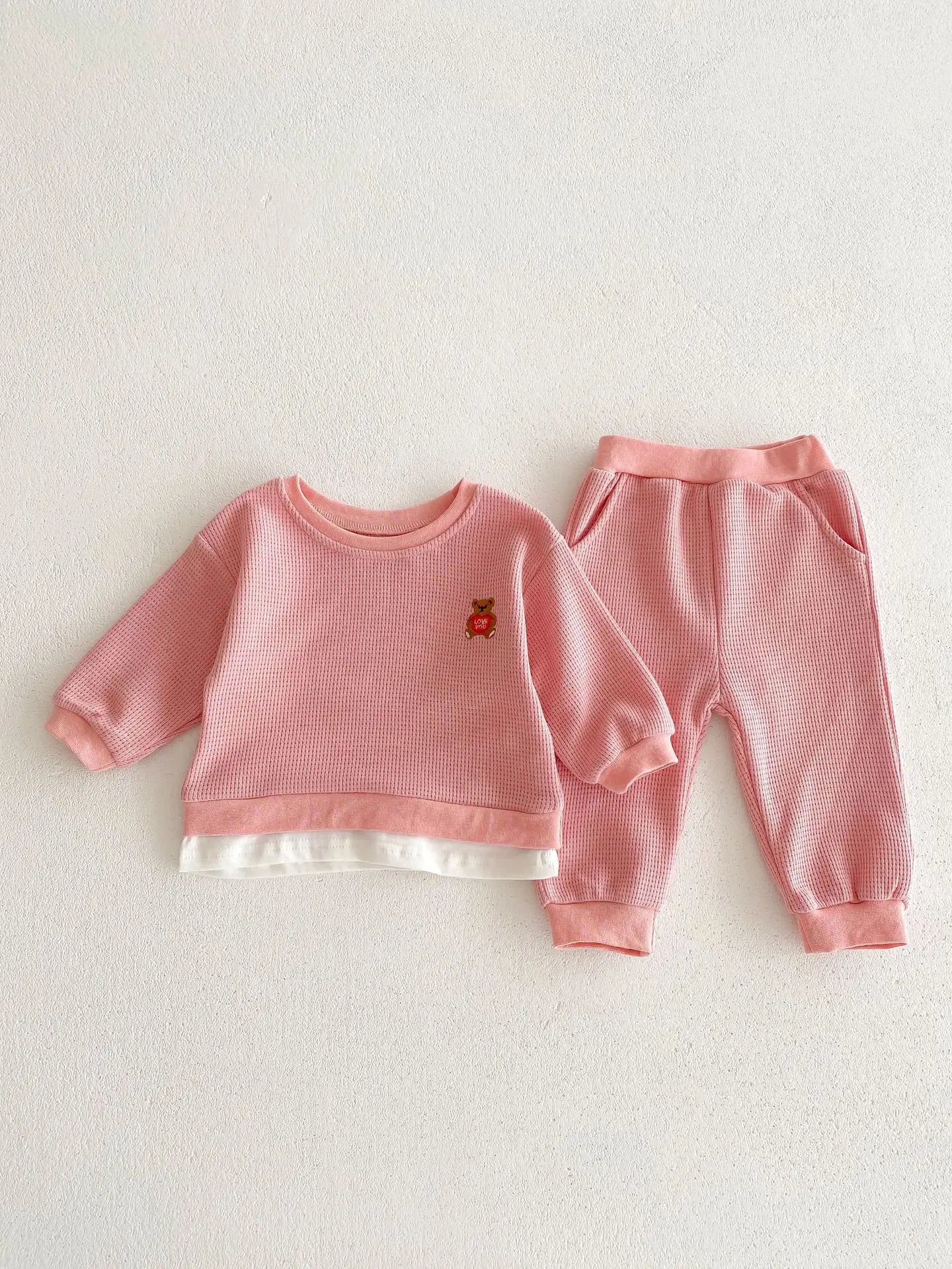 長袖セットアップ pink / 66cm / 取り寄せ（3〜14日） ☺︎ ベビーセットアップ 2点セット ワッフル 長袖ドッキングTシャツ ロングパンツ ベアくまワンポイント 3カラー