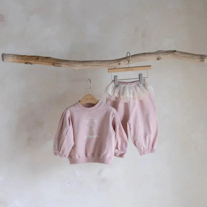 長袖セットアップ Pink / 80cm 9-12M キッズセットアップ 2点セット プリントスウェットシャツ+レースペプラムスウェットパンツ 2カラー【mh0007308】