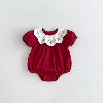 半袖ロンパース red / 66cm 0-6m ☺︎ ベビーロンパース 半袖パフスリーブフリル襟ボディスーツ うさぎバニー刺繍