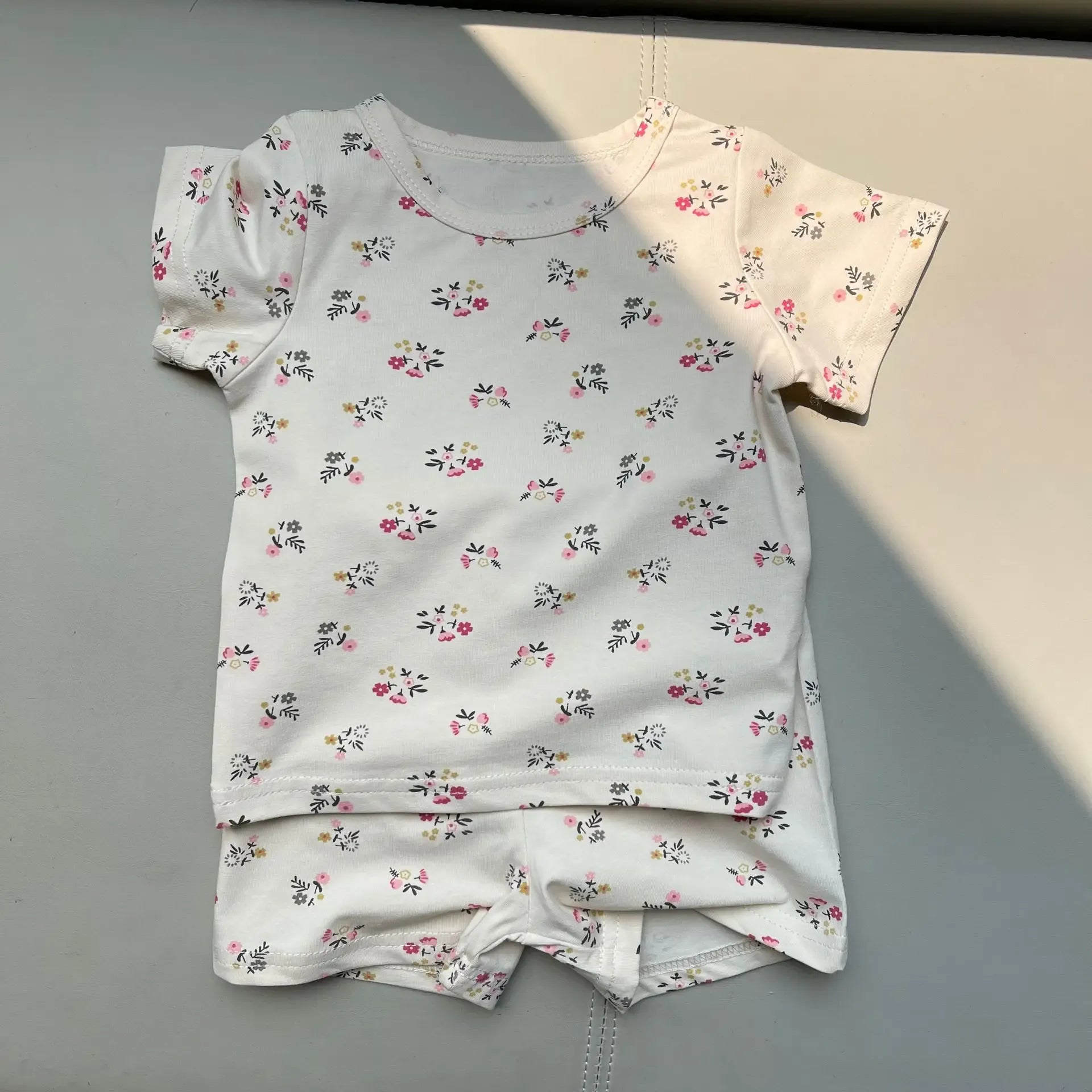 半袖パジャマ red floral / 9M  73cm ベビーパジャマセット 半袖Tシャツ+ショートパンツ フラワー小花柄レモン洋梨プリント ルームウェア