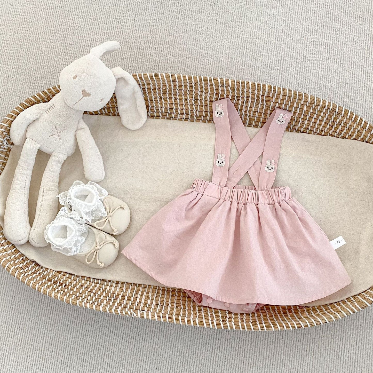 半袖セットアップ Skirt / 66cm うさぎ刺繍半袖ブラウス/サスペンダースカートパンツ【mh0009709】