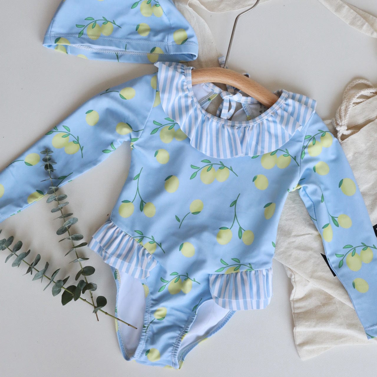 ベビー用水着 Spanish swimsuit with blue lemon / 80 ガールズ水着 長袖ワンピーススイムウェア ラッシュガード【mh0009292】