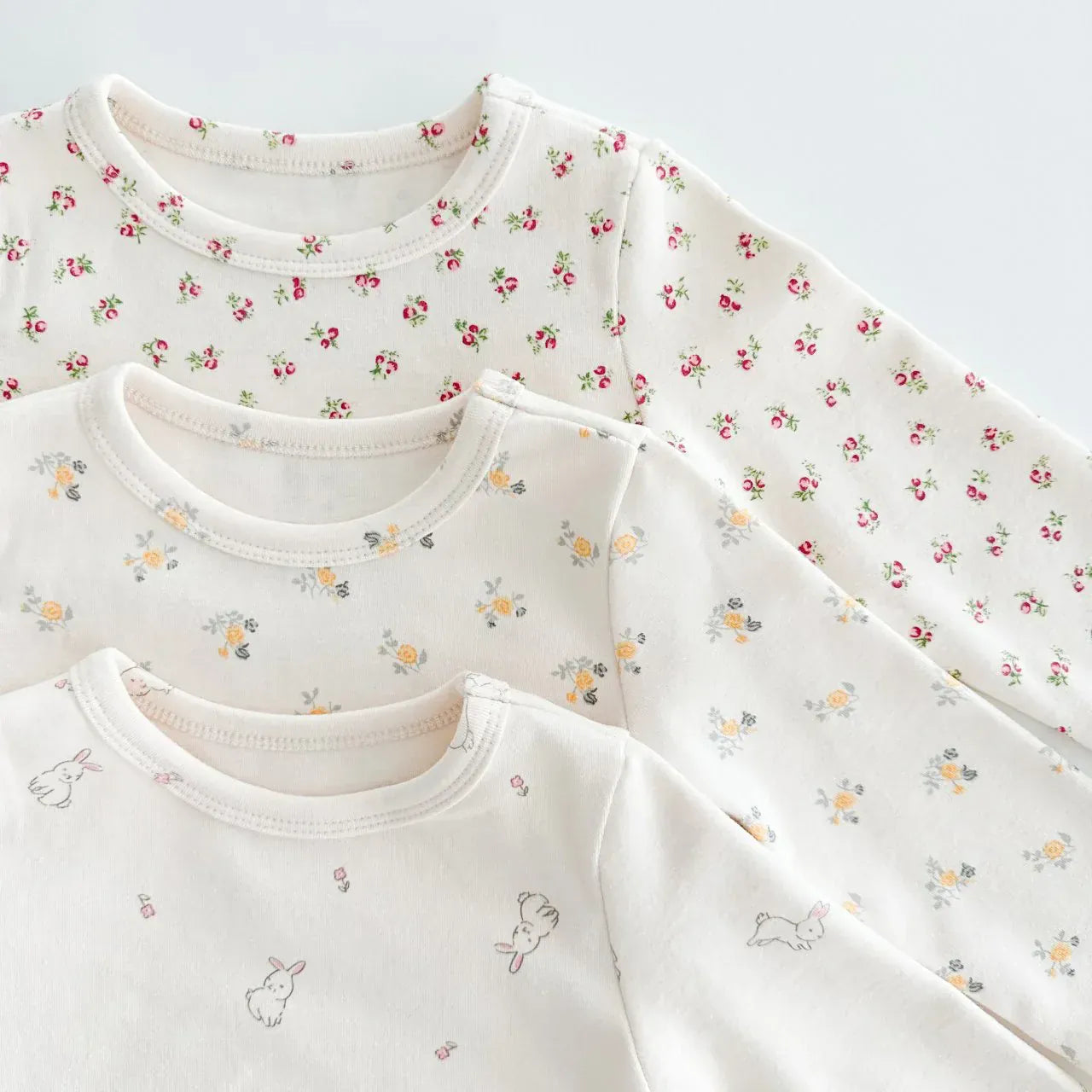 長袖パジャマ ☺︎ キッズパジャマセット 長袖Tシャツ+ロングパンツ うさぎバニー フラワー花柄 プリント
