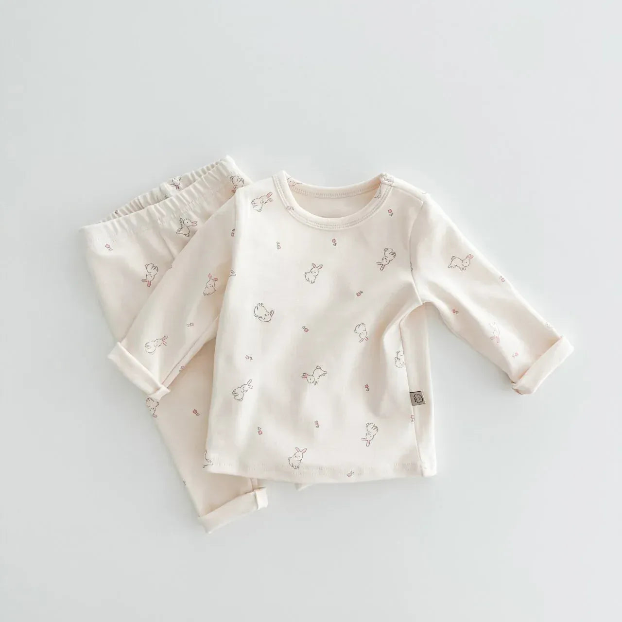長袖パジャマ ☺︎ キッズパジャマセット 長袖Tシャツ+ロングパンツ うさぎバニー フラワー花柄 プリント