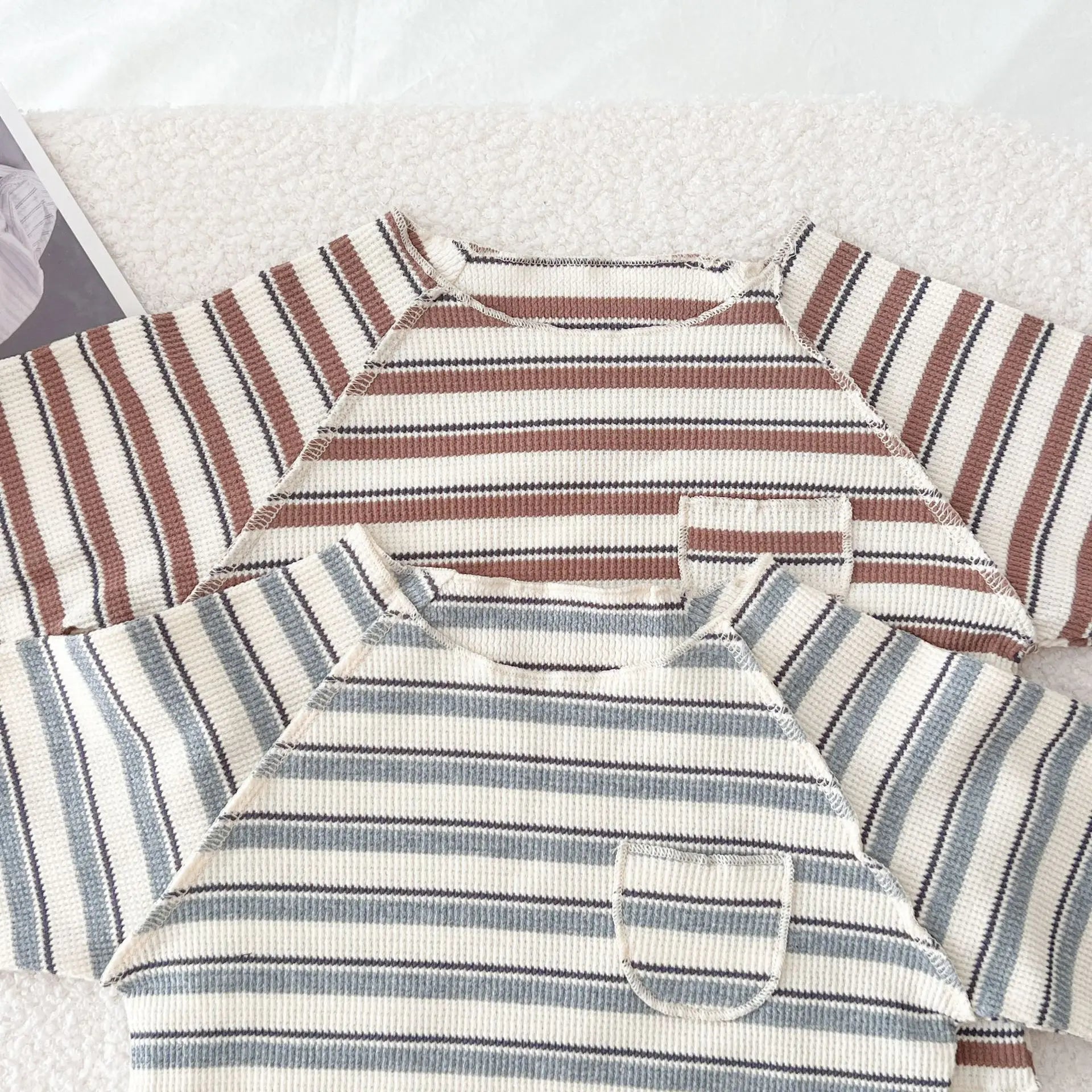 長袖セットアップ キッズセットアップ 長袖Tシャツ+ショートパンツ ボーダー ルームウェア 2カラー