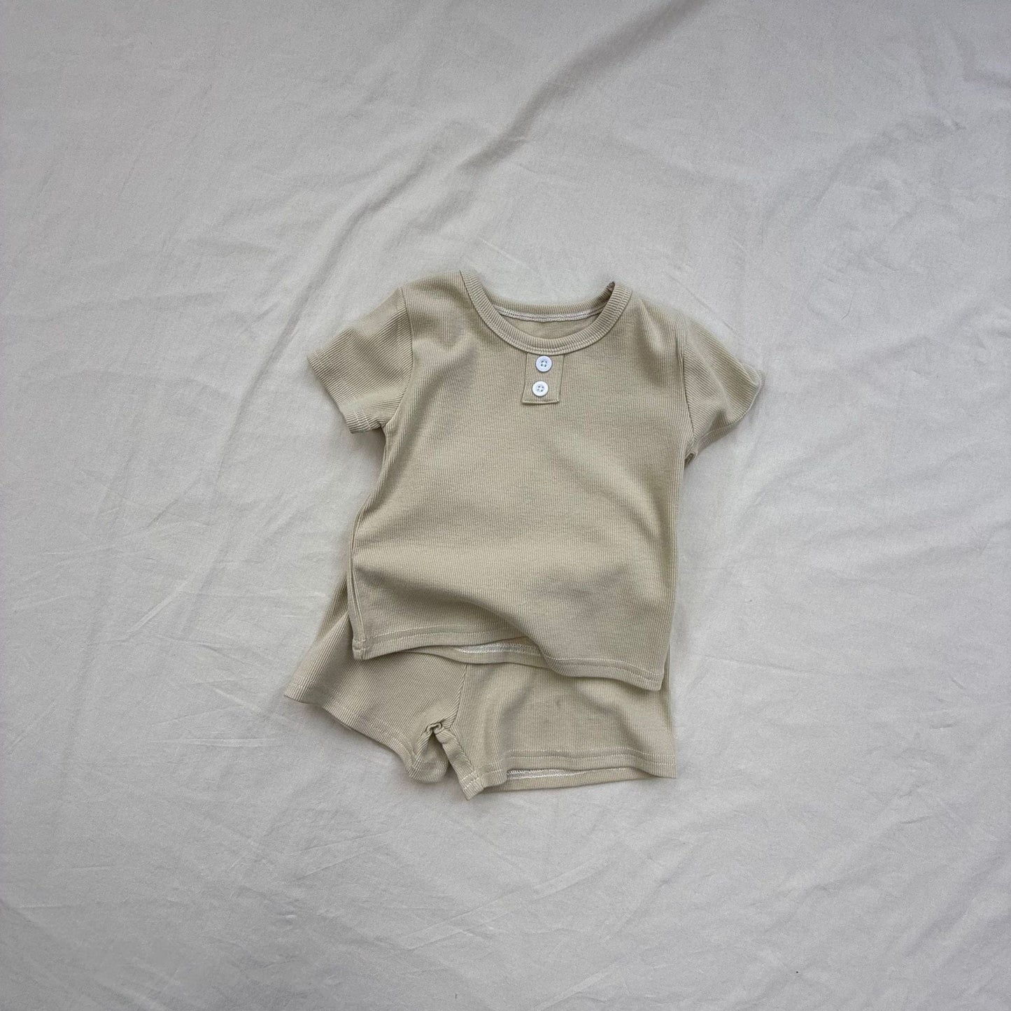 半袖セットアップ シンプルデイリー半袖Tシャツ+ショートパンツセットアップ 2点セット【mh0009435】