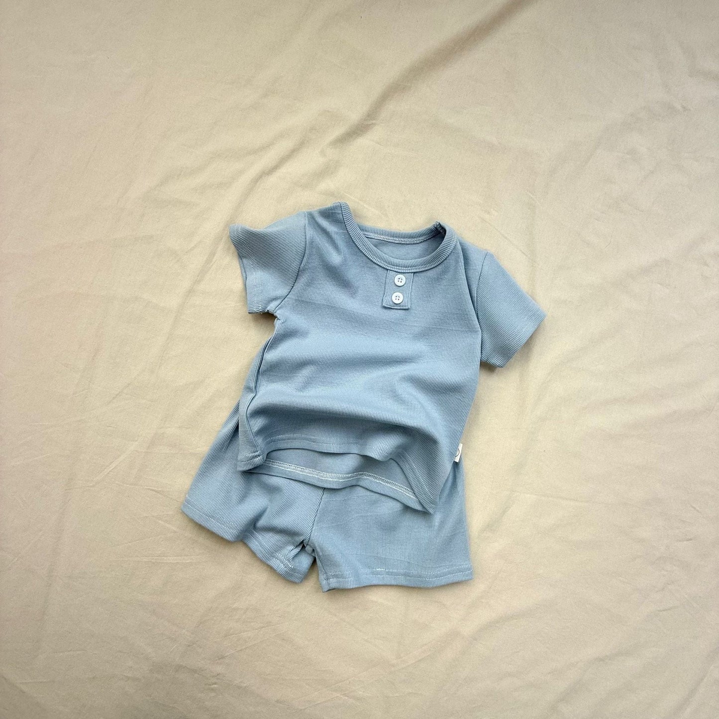 半袖セットアップ シンプルデイリー半袖Tシャツ+ショートパンツセットアップ 2点セット【mh0009435】