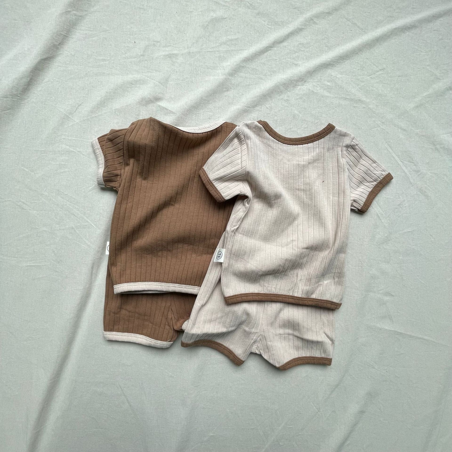 半袖セットアップ バイピング半袖Tシャツ+ショートパンツセットアップ 2点セット【mh0009444】