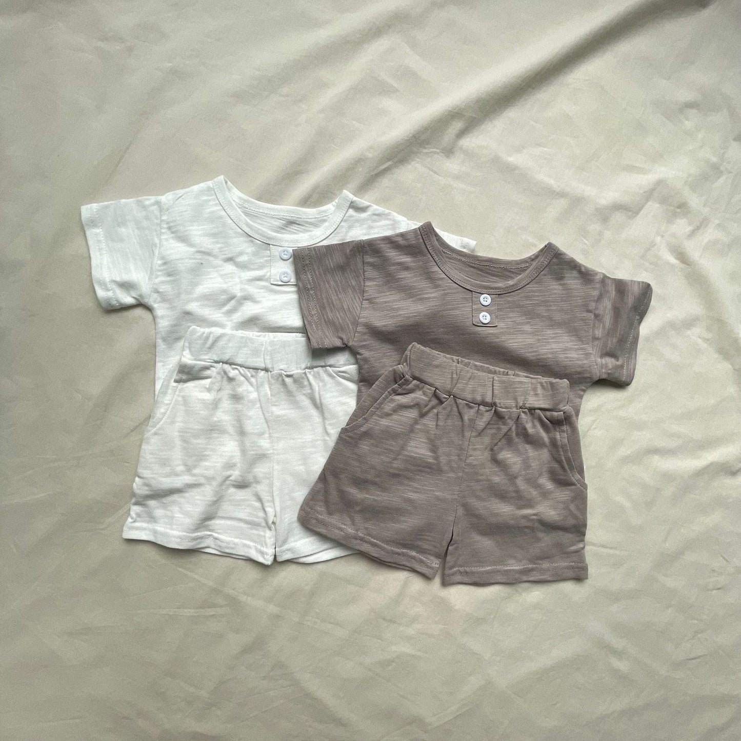 半袖セットアップ シンプルデイリー半袖Tシャツ+ショートパンツセットアップ 2点セット【mh0009447】