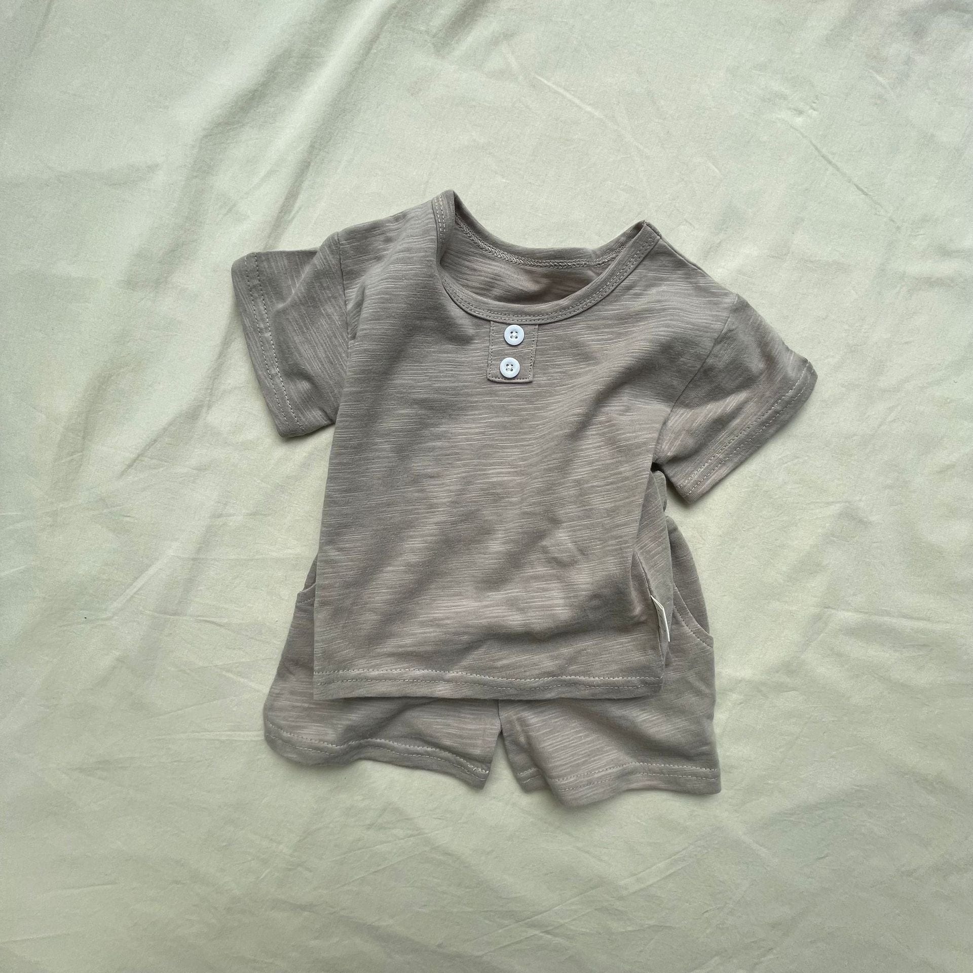 半袖セットアップ シンプルデイリー半袖Tシャツ+ショートパンツセットアップ 2点セット【mh0009447】