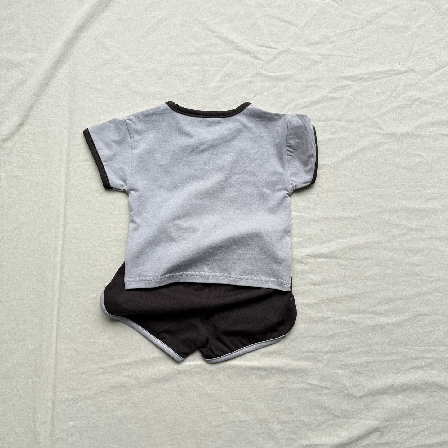 半袖セットアップ ロゴワンポイント半袖Tシャツ+ショートパンツスポーツセットアップ 2点セット【mh0010011】