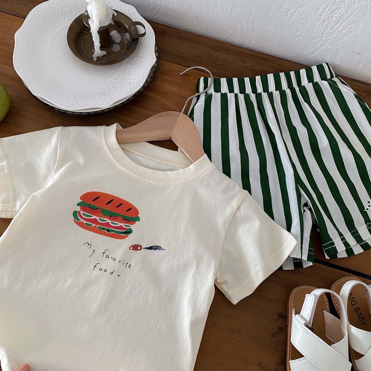 半袖セットアップ ハンバーガープリント半袖Tシャツ+ストライプショートパンツセットアップ 2点セット【mh0010322】