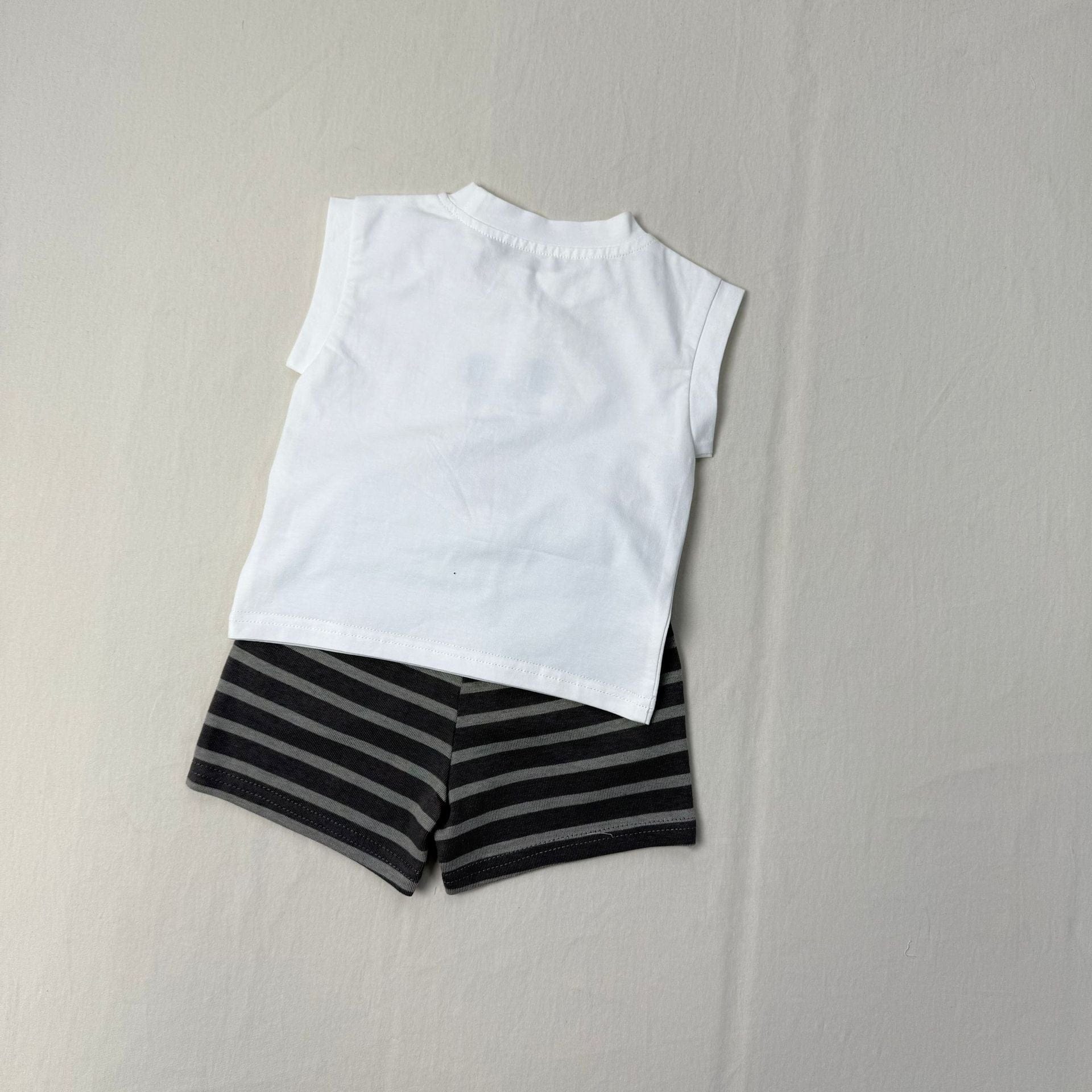 ノースリーブセットアップ アニマルプリントノースリーブTシャツ+ボーダーショートパンツセットアップ 2点セット【mh0010415】