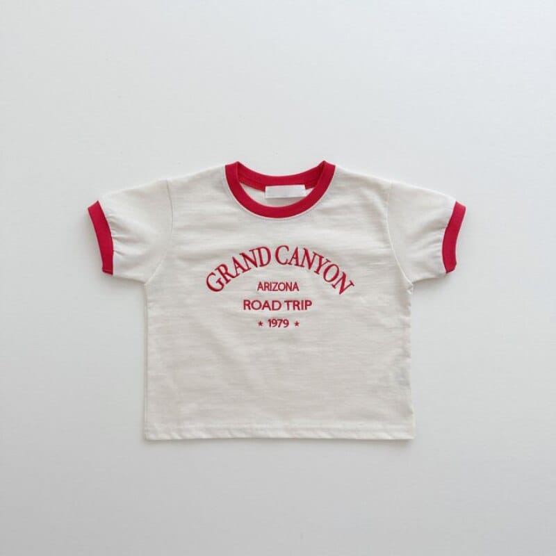 半袖セットアップ キッズ レターロゴ プリント セットアップ 半袖 Tシャツ ショートパンツ ユニセックス 6533C