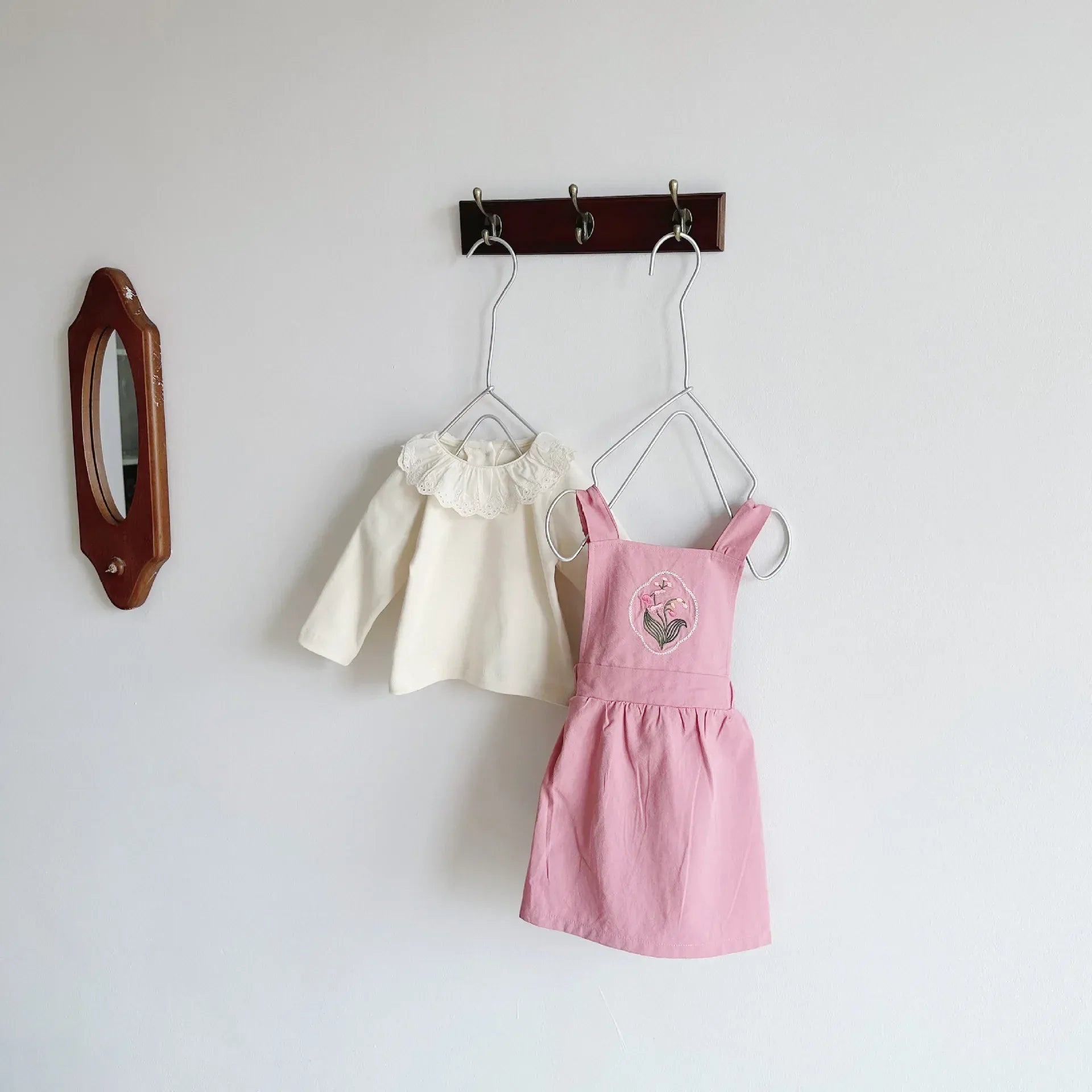 ノースリーブワンピース ベビーワンピース/トップス 長袖レース襟Tシャツ ノースリーブ刺繍ジャンパースカート【mh0004631】