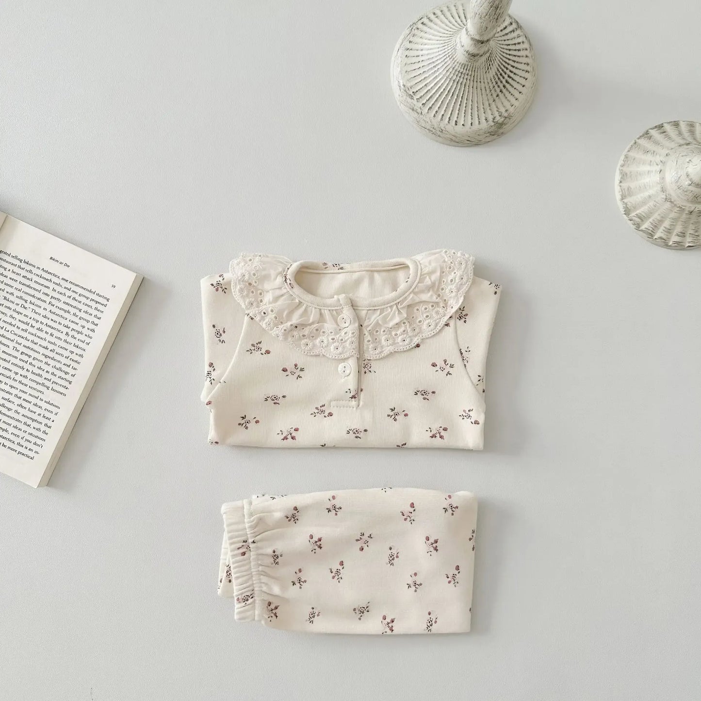 長袖パジャマ ベビー長袖パジャマセット 長袖レース襟Tシャツ+ロングパンツ フラワー小花柄プリント【mh0004634】