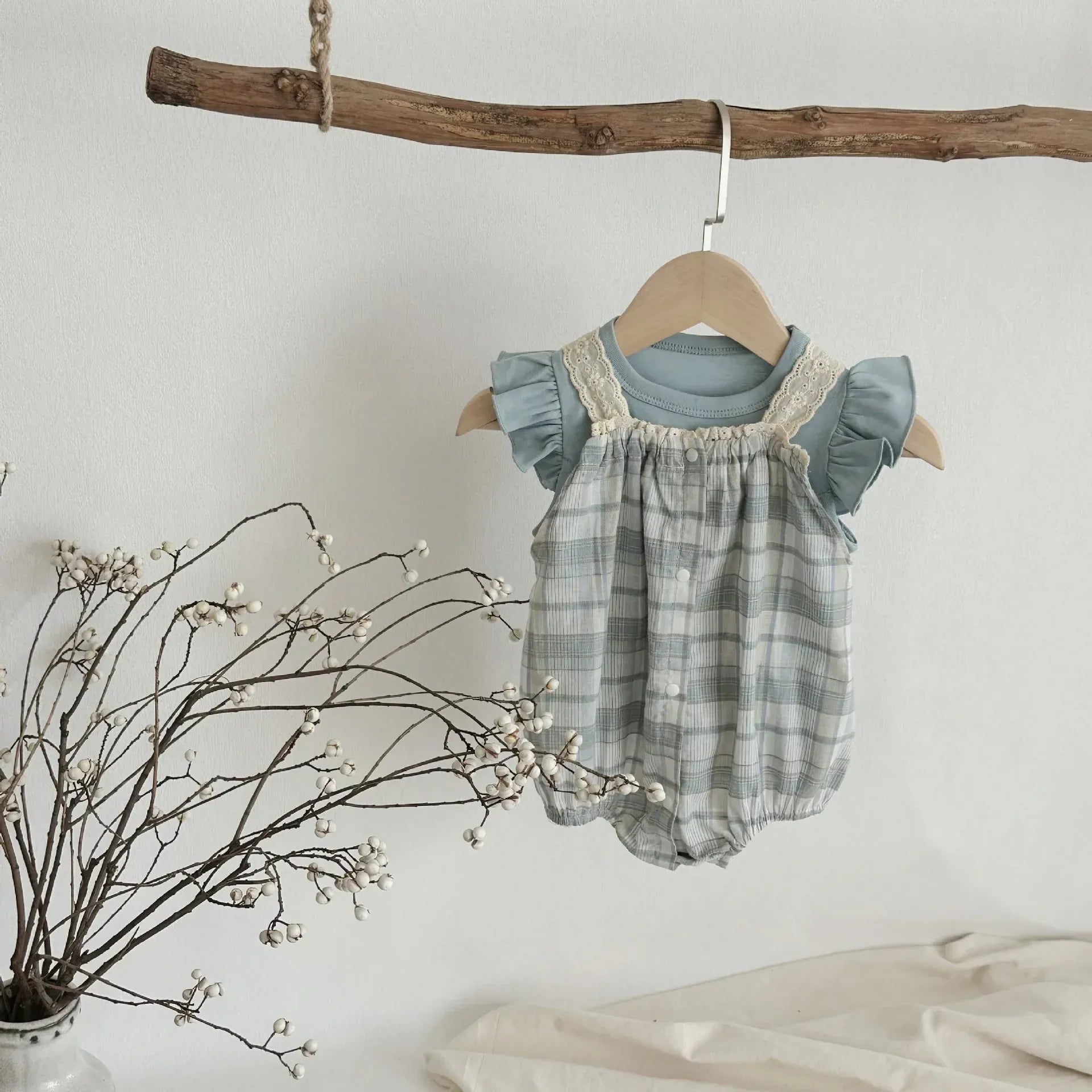 ノースリーブロンパース ベビートップス/ロンパース フリルスリーブTシャツ/チェックサスペンダーボディスーツ【mh0005537】