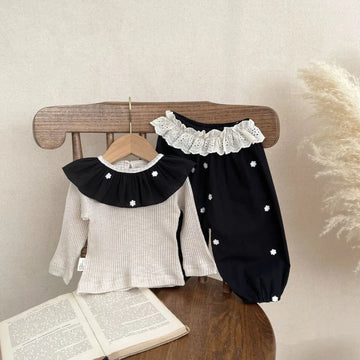 長袖セットアップ ベビートップス/パンツ フラワー刺繍ラッフル襟長袖カットソーTシャツ+ペプラムフリルロングパンツ【mh0007354】