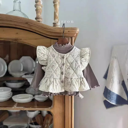 長袖セットアップ ベビーベスト/トップス/レギンス フラワープリントショルダーフリルキルティングベスト/フリルハイネック長袖Tシャツ/チュールスカートドッキングレギンスパンツ【mh0007732】