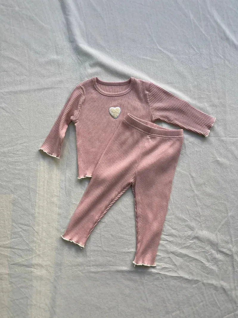 長袖パジャマ ベビーパジャマセット ハート長袖リブTシャツ+ロングパンツ【mh0008840】