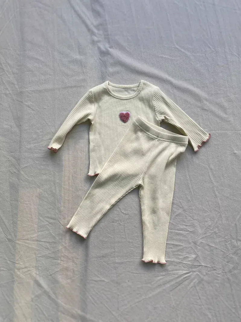 長袖パジャマ ベビーパジャマセット ハート長袖リブTシャツ+ロングパンツ【mh0008840】
