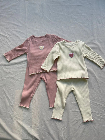 長袖パジャマ ベビーパジャマセット ハート長袖リブTシャツ+ロングパンツ【mh0008840】