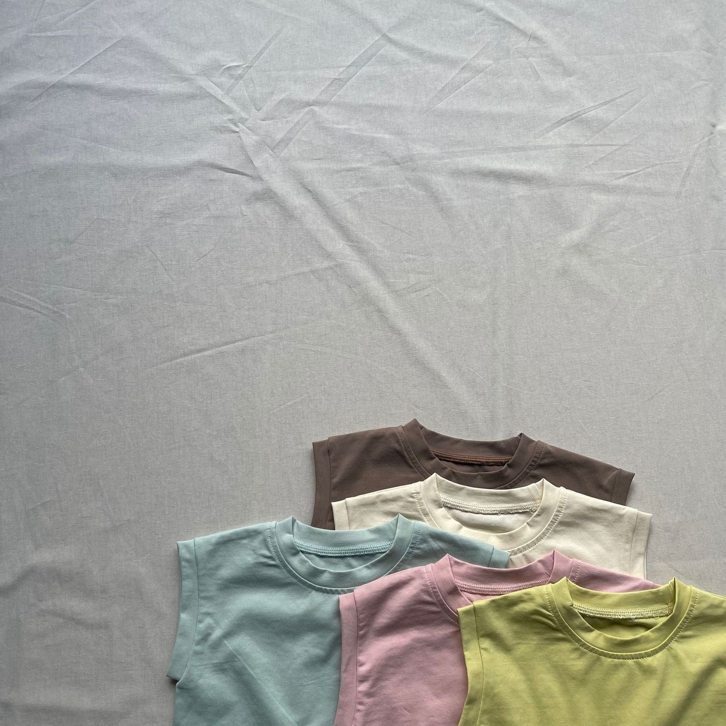 タンクトップ・キャミソール・ノースリーブトップス ベビートップス シンプルベーシックノースリーブタンクTシャツ【mh0009174】