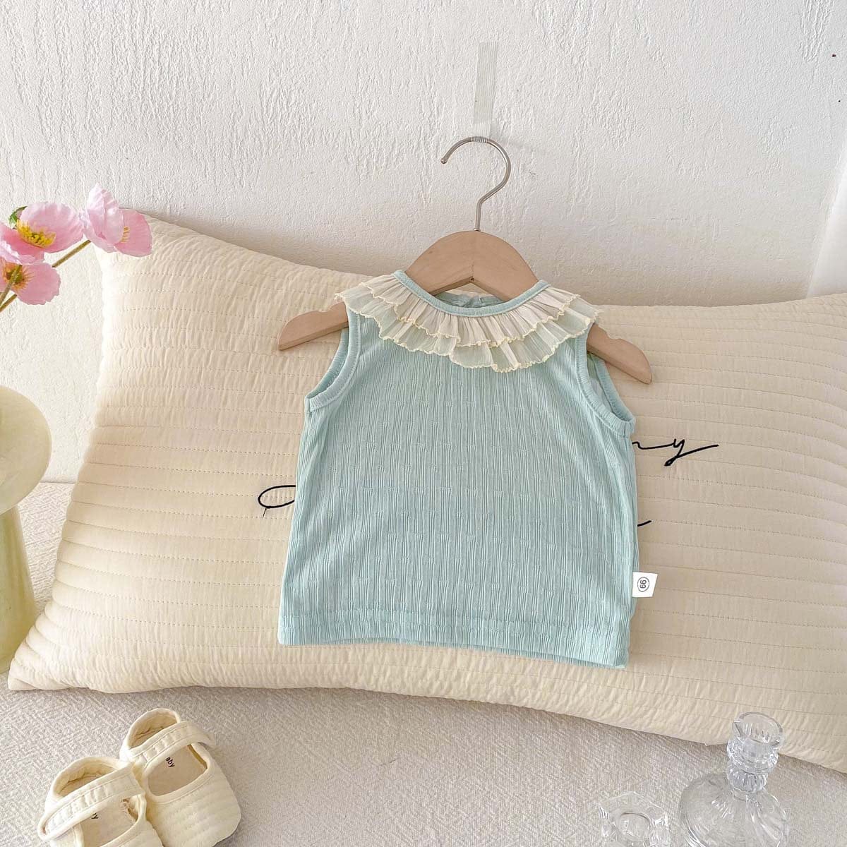 タンクトップ・キャミソール・ノースリーブトップス ラッフル襟ノースリーブTシャツ【mh0010342】