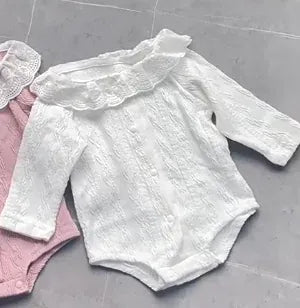 長袖ロンパース White / 66cm 0-6m / 取り寄せ（7〜21日） ベビーロンパース レースフリル襟 長袖ボディスーツ 2カラー
