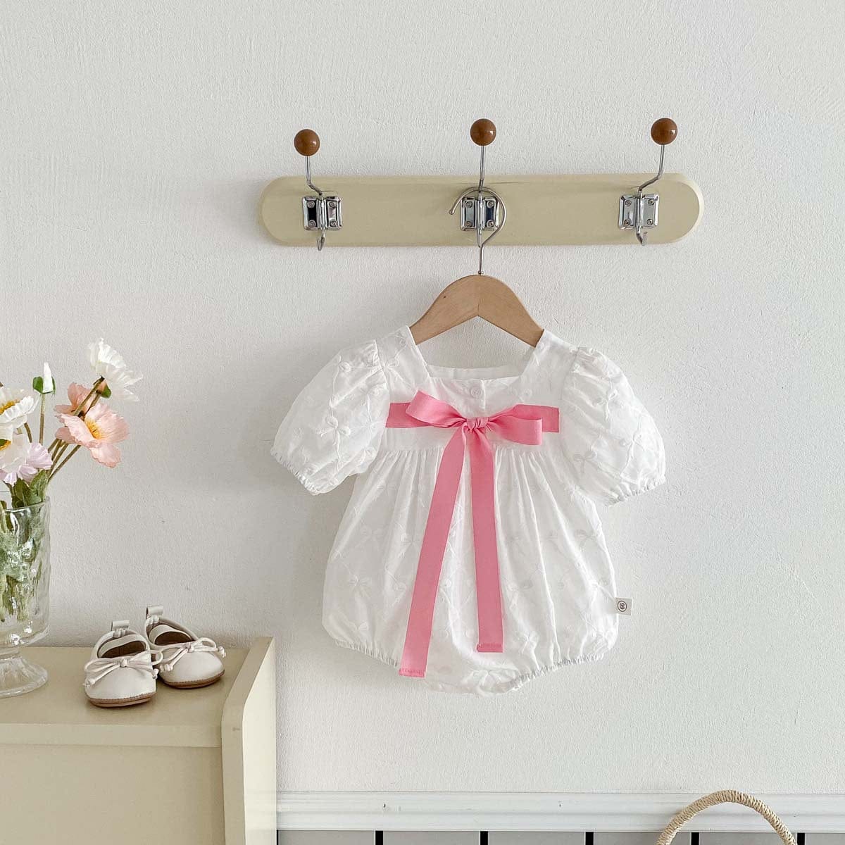 半袖ロンパース White / 66cm ビッグリボン半袖パフスリーブロンパース【mh0010320】