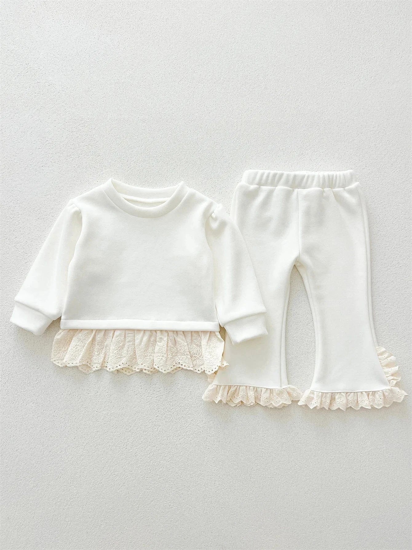 長袖セットアップ White / 6M  66CM キッズセットアップ 2点セット ペプラムレースフリル長袖Tシャツ+裾レースロングフレアパンツ【mh0008503】