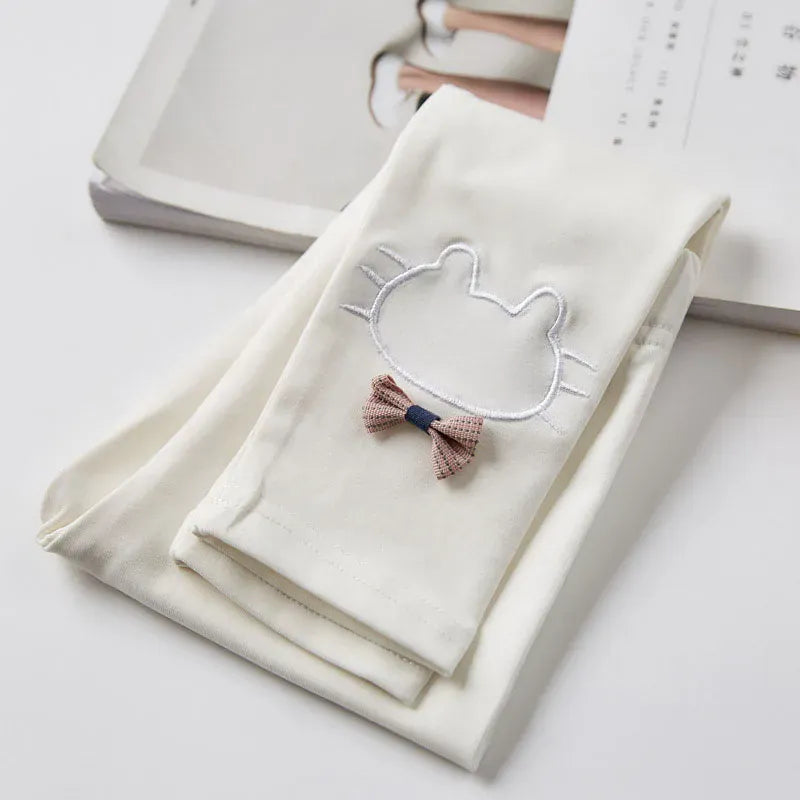 レギンスパンツ White / 90cm キッズパンツ レギンスパンツ ねこキャットリボン刺繍 スパッツ 5カラー【mh0006451】