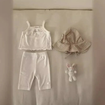 ノースリーブセットアップ white / 9M  73cm / 取り寄せ（7〜21日） ベビーセットアップ 2点セット キャミソール+ショートレギンス リボン刺繍 2カラー