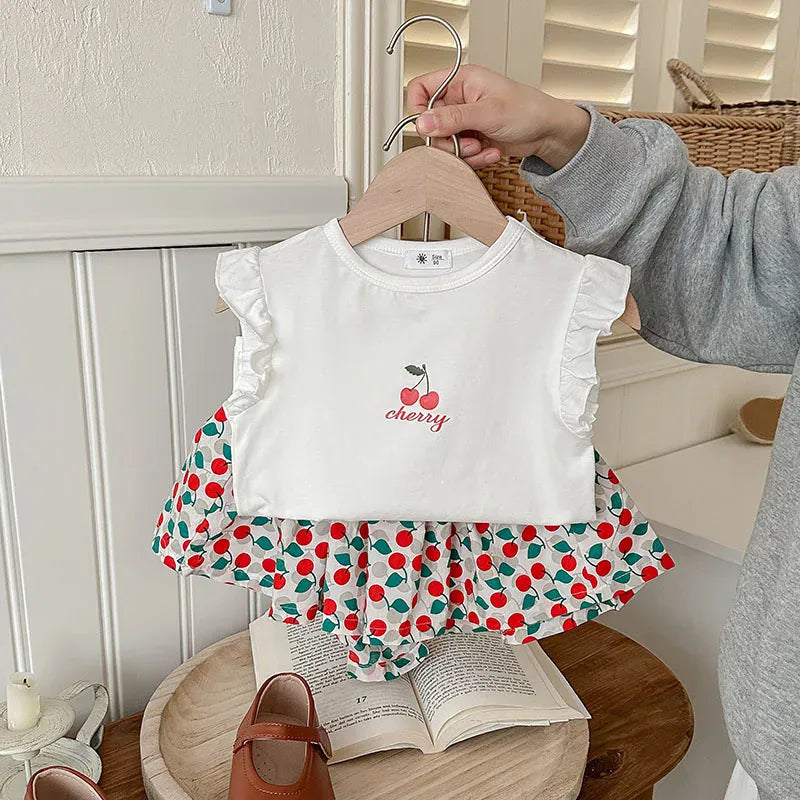 ノースリーブセットアップ white tops set / 2T  90cm キッズセットアップ 2点セット フリルスリーブTシャツ+フレアショートパンツ プリント柄