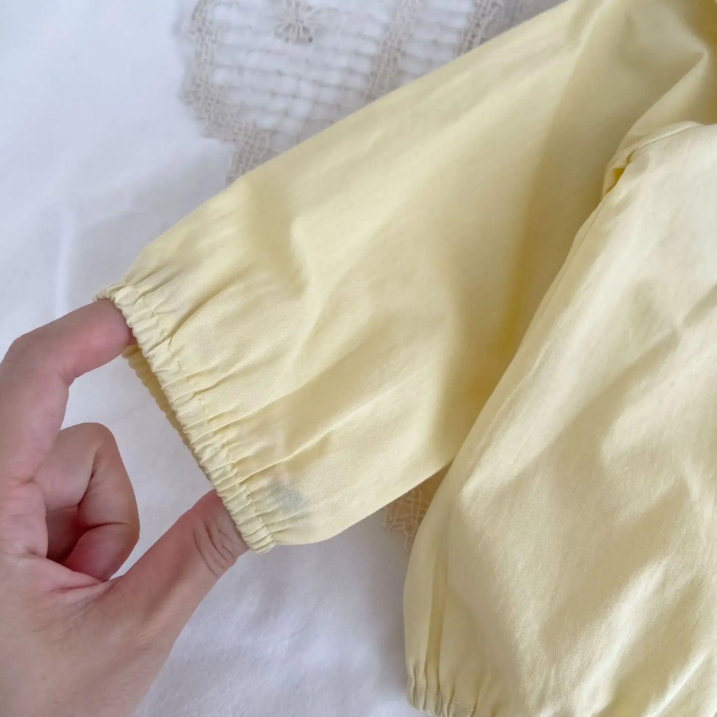 長袖ロンパース Yellow / 24M  90CM ベビーロンパース レース刺繍三角襟リボン長袖ボディスーツ イエロー【mh0006719】